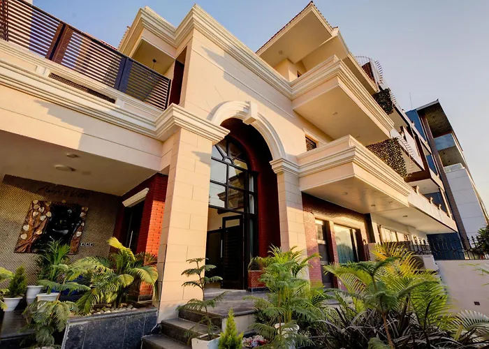 Amrit Hotel - Hotel & Banquet,Sector 32