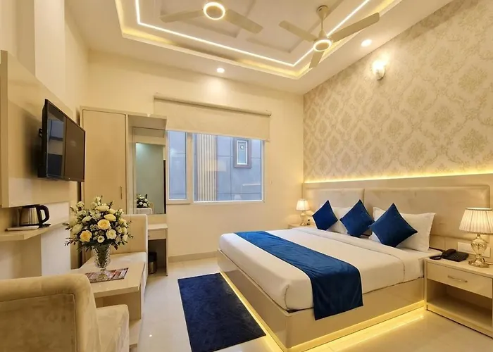 Hotel Sky Nest Suites Near Delhi Igi Airport