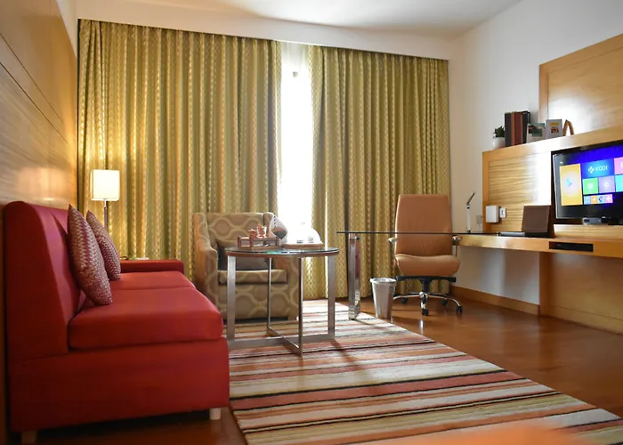 Courtyard By Marriott Gurugram Downtown